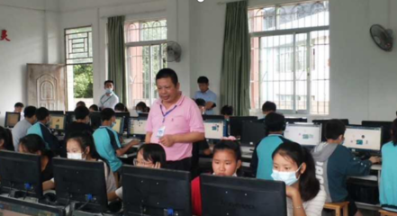 對口幫扶|深圳市高級中學支教教師丁輝 以技術為橋，以校為家，守護陂頭中學的數字化未來